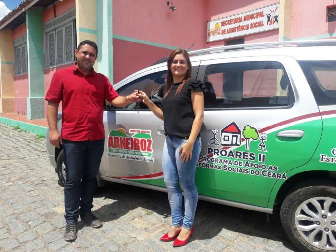 Entrega de Veículo para a Secretaria de Assistência SociaSocial