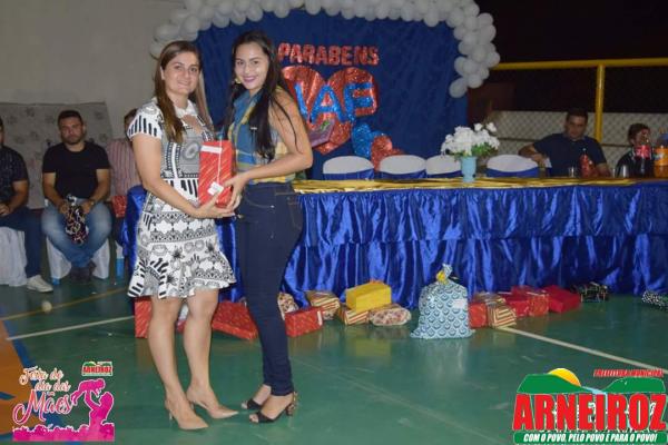 Foto 77 — Comemoração do dia das mães na Localidade de Planalto.