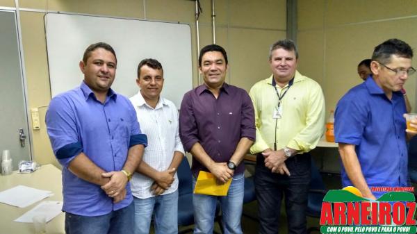 Foto 5 — Compra de mais 85 colmeias para a Associação dos Apicultores de Arneiroz.