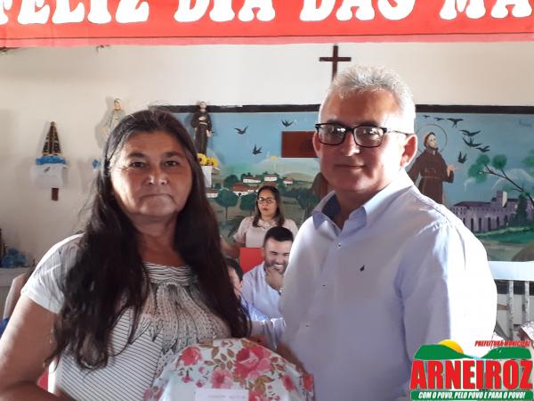 Foto 16 — Comemoração do dia das mães na Localidade de Mucuin.